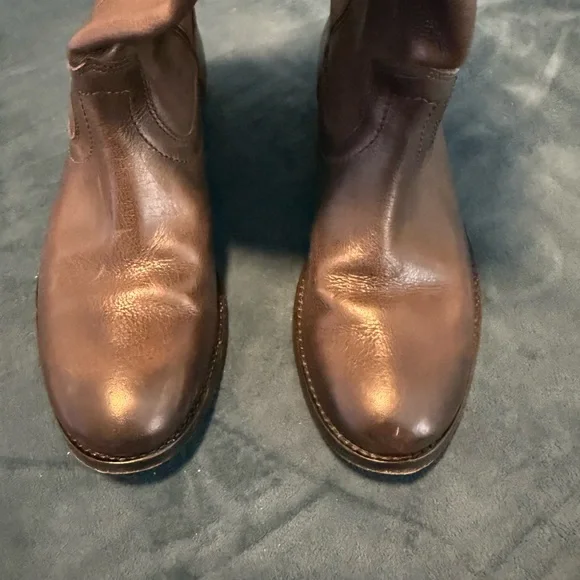 Frye Melissa Dark Brown Leather Heeled Boots - Picture 3 of 7